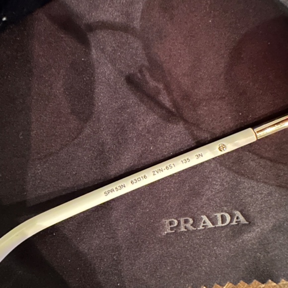 New & Unused Prada Sunglasses - Model SPR53N - Picture 3 of 4